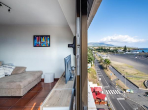 Regatta - Beachfront and Sea Views